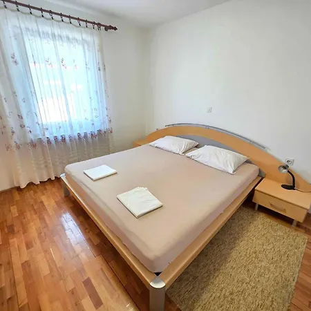 In 37973 Apartman