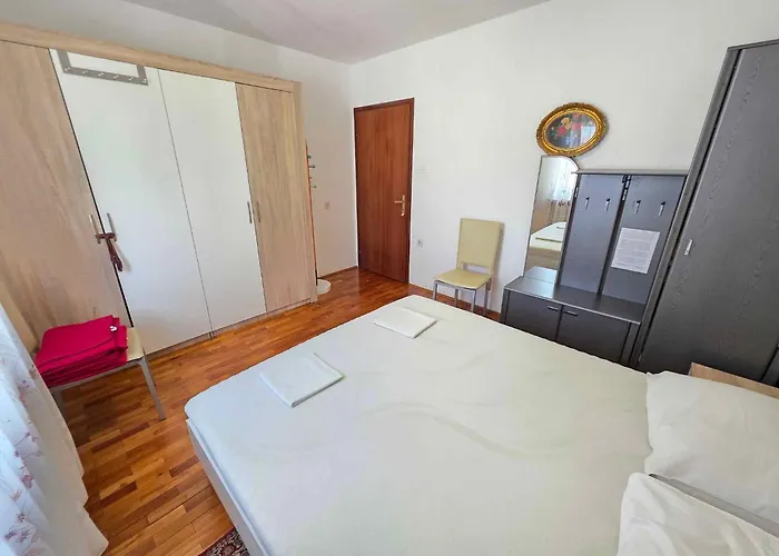 In 37973 Apartman